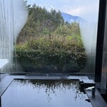 日本料理　花木鳥 - 部屋のお風呂から富士山の初冠雪