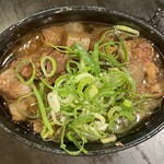 お好み焼き 城土井 - 特製牛すじ煮@６５０円！