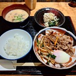 北新地 つきしろ - すき焼き定食(温泉卵付き)