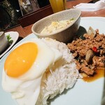 アジアンビストロ Dai - 