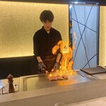 和牛料理 蓮 - 若くてイケメンシェフのフランベ