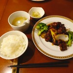 上海酒家 岳 - 黒酢酢豚ランチ