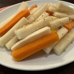 錦福 香港美食 - 甘酸っぱい大根の和え物