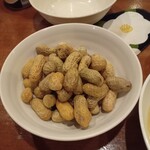 居酒屋　四季 - 茹で落花生