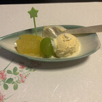 杏花亭 - 梨のコンポートとアイス