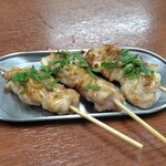 大衆酒場2.0とぽす - せせり（1串 240円）