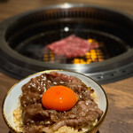 焼肉ぽんが - 特選サーロインとトリュフとフォアグラの土鍋ご飯