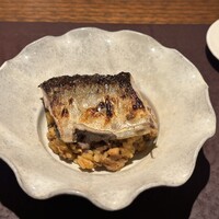 アカ - 秋刀魚のパエリア