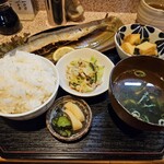 あじわい処 あかぎ - さんま唐揚げ定食ご飯大