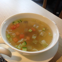 中国料理 「王朝」 ヒルトン東京 - スープ。ザーサイを刻んだものが入っていて美味し。