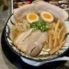 とんこつ・牛骨ラーメン 龍瞳 シャミネ鳥取店