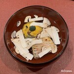 御料理 寺沢 - 甘鯛の炭火焼に松茸､青柚で留められた帆立貝柱と木耳と南瓜の真薯の椀