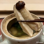 御料理 寺沢 - 岩手県産の松茸がたっぷり