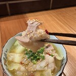 おでんと酒 十 - もつが大きくてびっくり！ぷりぷりでした！