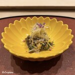 御料理 寺沢 - 薇､胡瓜､菊花の胡桃和えに針林檎と花穂紫蘇