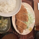 豚珍館 - 