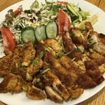 え 町田なのに ネパール餃子酒場 そるてぃ - 【ローストチキン】