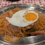 ナポリタンTOMATO - 目玉焼きナポリタン1,040円