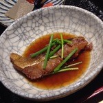 居酒屋こころ - 煮魚（タラ）。旨いが小さい(>_<)