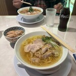 手打 親鶏中華そば 綾川 静岡インター店 - 