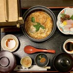 和風味処 鬼太郎 - 官兵衛御膳
      2,200円