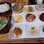 スタンド比嘉くん。 - おばんざい定食