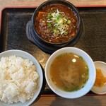 カーキー食堂 - 料理写真:麻婆豆腐定食
