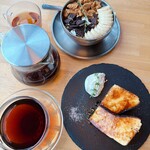 CAFE&DINING Three8 - 