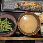 炭火焼干物定食　しんぱち食堂 - 鯖の文化干し定食（980円）＋小鉢（インゲンの胡麻和え60円）