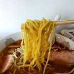 ラーメンとかちや - 麺、中太のほぼストレート