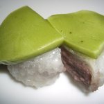 大蔵餅 - 葉椿餅