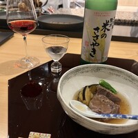肉割烹 赤坂ゆうが - 丸茄子牛すねの生姜餡掛け
