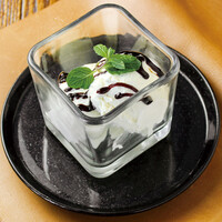 バニラアイスの甘口シェリー酒がけ