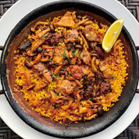 -アジサイ豚のパエリャ