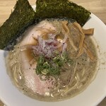 麺屋　日出次 - 背脂煮干し