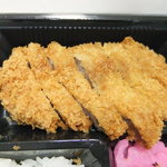 Ton Yoshi - ロースカツ弁当　８２０円　ロースカツ　【　２０１４年１１月　】