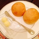 モンレーヴ・カフェ - パンとバター