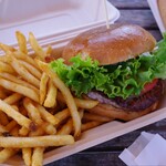 VILLAGE VANGUARD DINER - シューストリングポテト、ハンバーガー