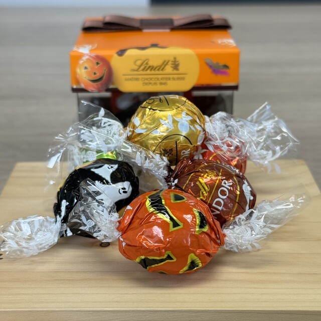 Lindt Chocolat Boutique Sakae chika ten - Sakae/Chocolate | Tabelog