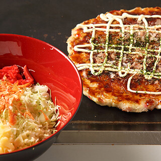 みんなでつまめる鉄板料理◎自分で作るもんじゃ焼き&お好み焼き