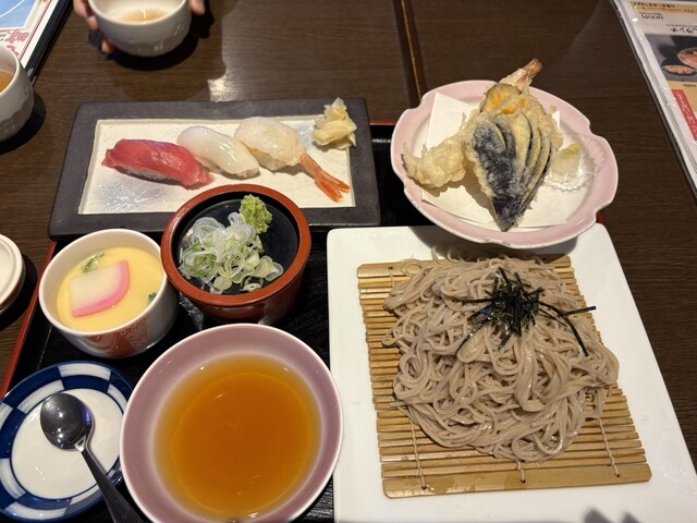 和食ダイニング かわだ屋 - 筒井（食堂）の写真