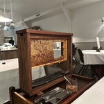 Installation Table ENSO L'asymetrie du calme - 