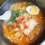 ３３ラ－メン - ピリ辛ラーメン（大）