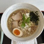 日光湯元レストハウス - 鶏・煮干しラーメン、1,200円。
