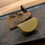 鮨 こもれび - マナガツオの炭焼き