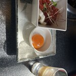 志方亭 - ユッケ　食べやすい！梨が合う