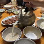 炭火焼肉･ホルモン モツの天満屋 - 