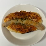 トツゼン ベーカーズ キッチン - ハーブソーセージドッグ