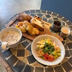 flour+water 横浜 - たっぷりスープ！カップサイズ伝わるかな