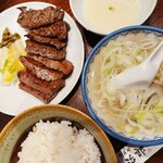 たんや 善治郎 牛たん通り店 - 